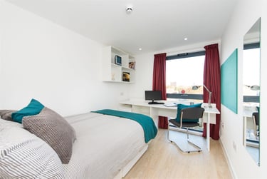 1 bed flat, Vincents Walk, City Centre, Southampton, SO141JY - Image 3